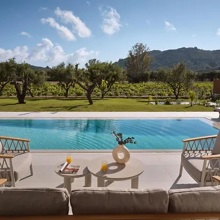 Willa Reveria Villa, A 1500m2 Private Poolside Stay, By Thinkvilla Tragaki