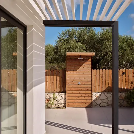 فيلة Reveria Villa, A 1500m2 Private Poolside Stay, By Thinkvilla تراغاكي