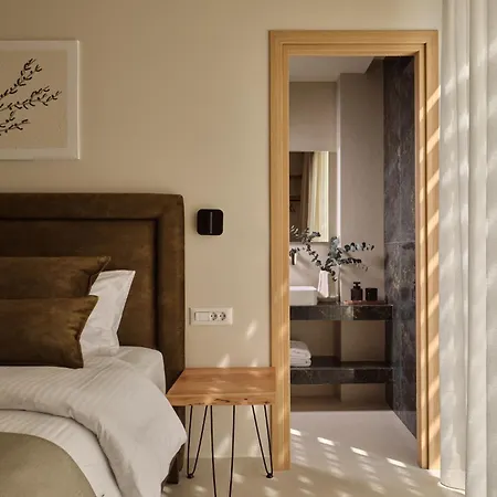 Willa Reveria Villa, A 1500m2 Private Poolside Stay, By Thinkvilla Tragaki