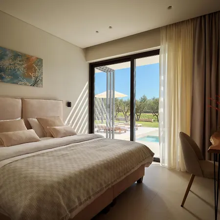 Willa Reveria Villa, A 1500m2 Private Poolside Stay, By Thinkvilla
