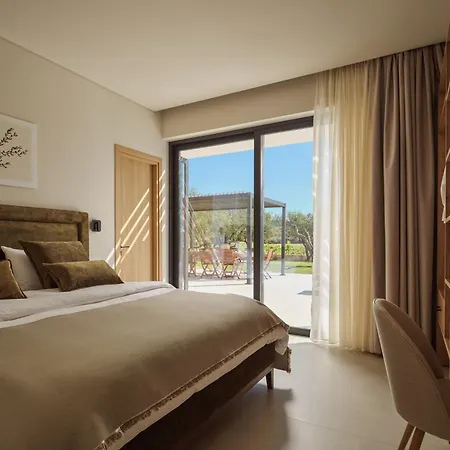 Reveria Villa, A 1500m2 Private Poolside Stay, By Thinkvilla فيلة *