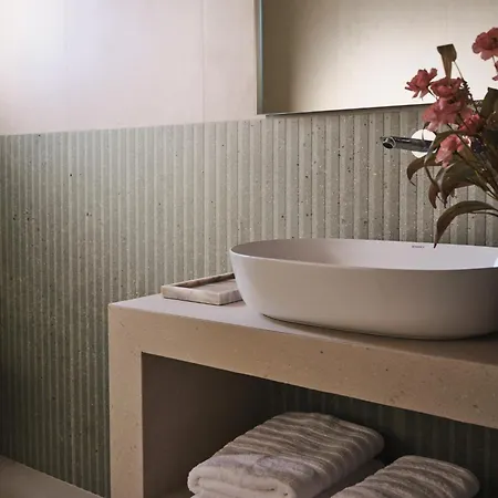 Reveria Villa, A 1500m2 Private Poolside Stay, By Thinkvilla *