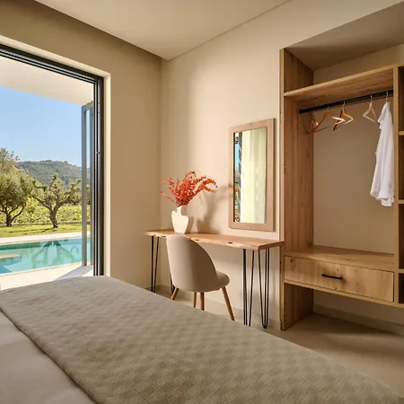 Reveria Villa, A 1500m2 Private Poolside Stay, By Thinkvilla Willa